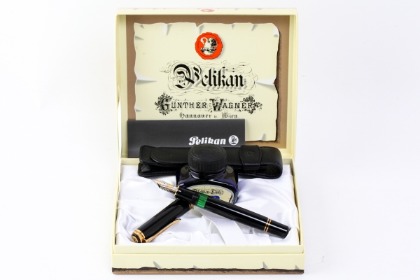 Pelikan ペリカン 万年筆 ギュンター ワグナー ペン先K18 をご売却頂き 